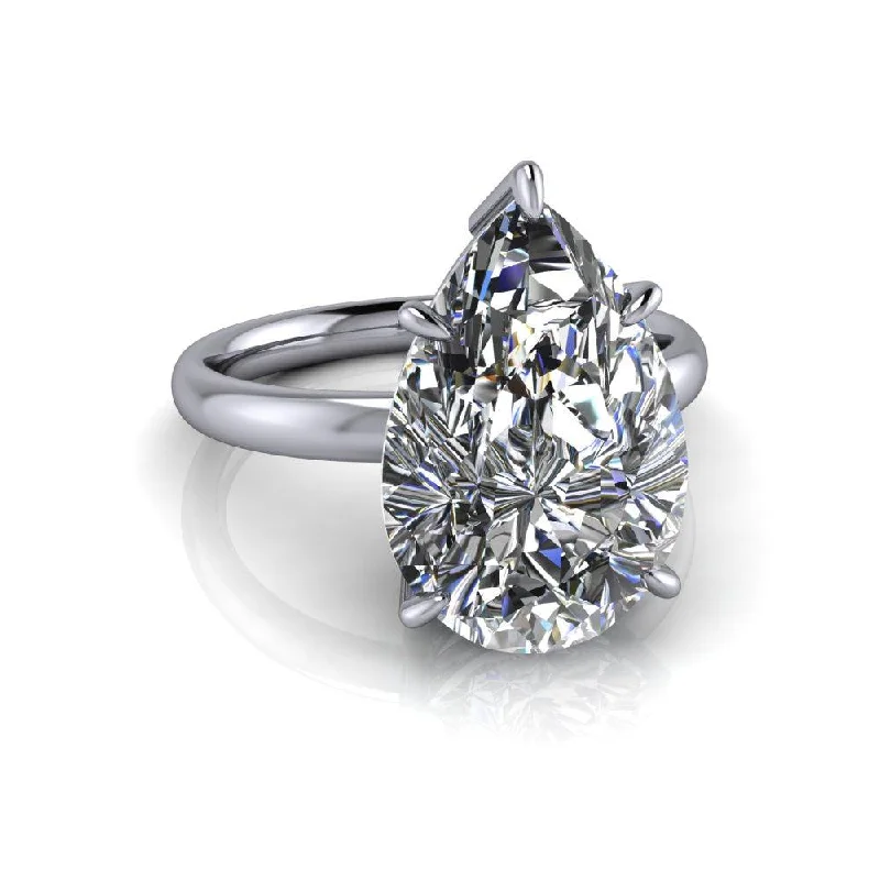 Betty No. 1 Moissanite Ring